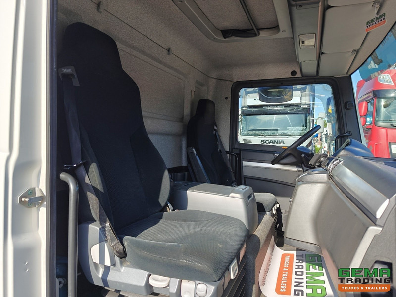 Kamion sa zatvorenim sandukom MAN TGL 7.150 4x2 Dagcab Euro6B - 7T - GeslotenBak 5.4m - Elec. Roldeur - 238.000km: slika 17