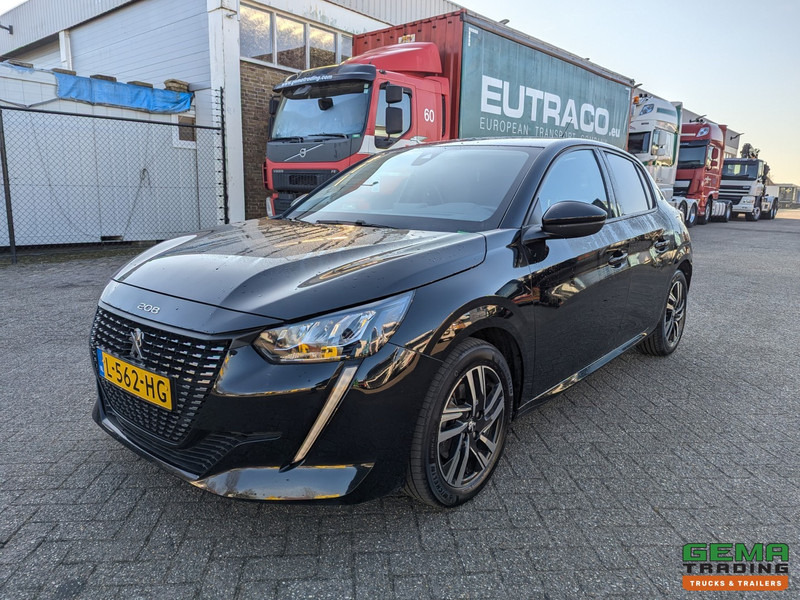 Peugeot 208 1.2 PureTech Active Pack - 67000km - Handgeschakeld - Navi - LMV - Carplay - 05/2026APK - Hečbek: slika 1 Peugeot 208 1.2 PureTech Active Pack - 67000km - Handgeschakeld - Navi - LMV - Carplay - 05/2026APK - Hečbek: slika 1