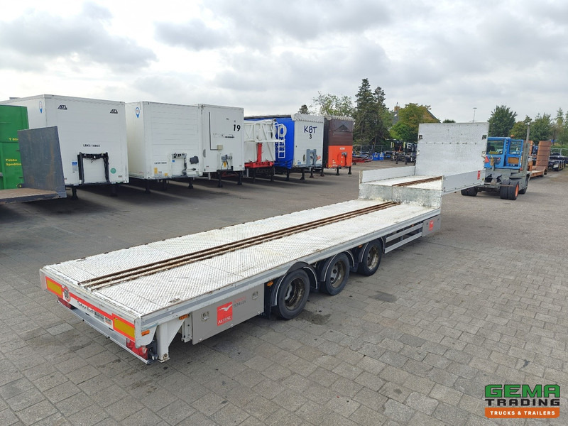 TURBO'S HOET OPT/3AT/39/06S Semi-Dieplader - 3-Assen SAF - Lift-As - Naloop As - Niska poluprikolica za prevoz: slika 2 TURBO'S HOET OPT/3AT/39/06S Semi-Dieplader - 3-Assen SAF - Lift-As - Naloop As - Niska poluprikolica za prevoz: slika 2