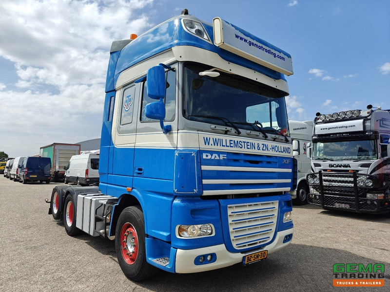 DAF FTS XF105.510 6x2 SuperSpaceCab Euro5 - Retarder - Dubbele Tanks - 10 Banden - Schuifschotel - NL TRUCK - Tegljač: slika 2 DAF FTS XF105.510 6x2 SuperSpaceCab Euro5 - Retarder - Dubbele Tanks - 10 Banden - Schuifschotel - NL TRUCK - Tegljač: slika 2