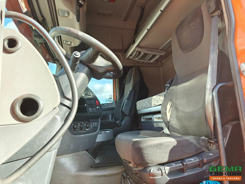 DAF XF 460 FT 4x2 Superspacecab Euro6 A - Standairco - SMARTTacho V2 - Tegljač: slika 5 DAF XF 460 FT 4x2 Superspacecab Euro6 A - Standairco - SMARTTacho V2 - Tegljač: slika 5