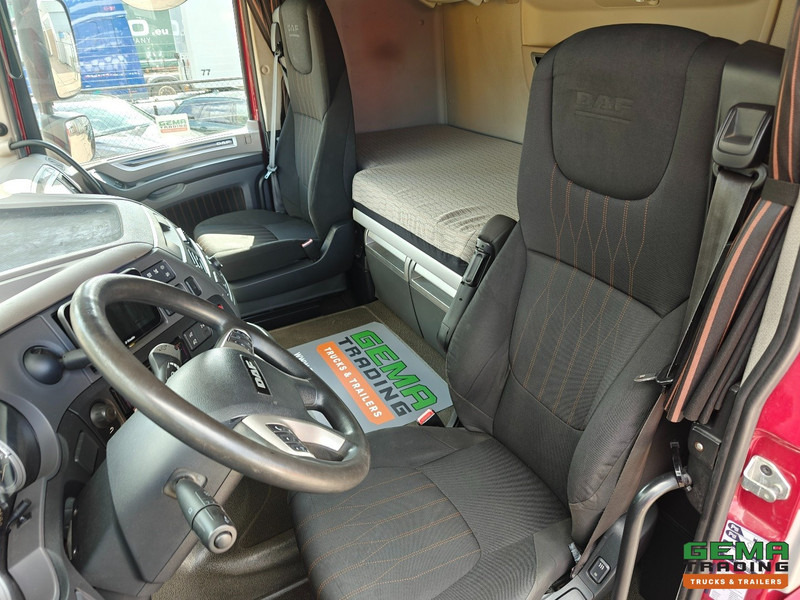 DAF XF 480 FT 4x2 Spacecab Euro6D - Dubbele Tanks - Groot Brandstoffilter - SMARTtachoV2 - 11/2025 APK - Tegljač: slika 5 DAF XF 480 FT 4x2 Spacecab Euro6D - Dubbele Tanks - Groot Brandstoffilter - SMARTtachoV2 - 11/2025 APK - Tegljač: slika 5