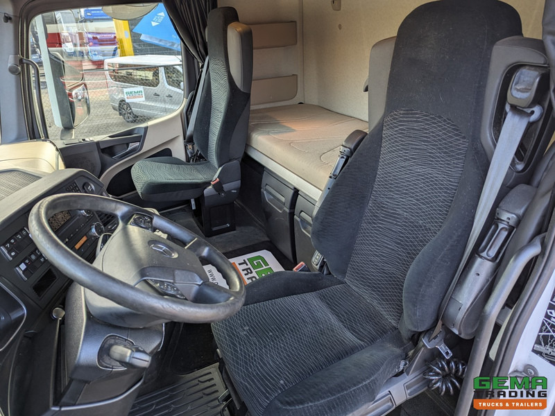 Mercedes-Benz Actros 3352 6x4 Bigspace Euro6 - Retarder - 277.000km - 120T - Naafreductie - Schuifschotel - 04/2025APK - Tegljač: slika 5 Mercedes-Benz Actros 3352 6x4 Bigspace Euro6 - Retarder - 277.000km - 120T - Naafreductie - Schuifschotel - 04/2025APK - Tegljač: slika 5