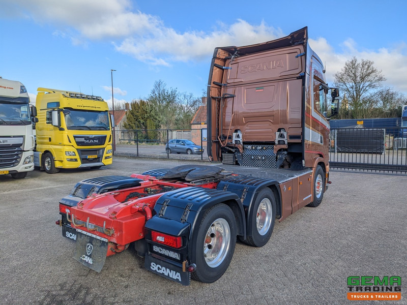 Scania S730 6x4 Topline Euro6 - V8 - Retarder - Costum Interior - Vollucht - Alcoa's - Tegljač: slika 3 Scania S730 6x4 Topline Euro6 - V8 - Retarder - Costum Interior - Vollucht - Alcoa's - Tegljač: slika 3