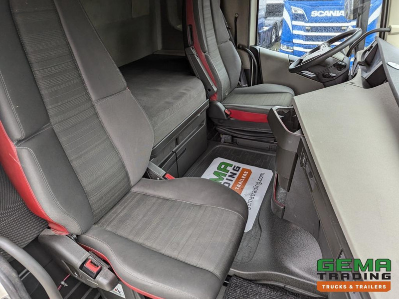 Volvo FH420 4x2 Euro6 FH420 4x2 Globetrotter Euro6 - XLOW / Mega - VEB+ - Double Tanks - Air Suspension Volvo FH420 4x2 Euro6 FH420 4x2 Globetrotter Euro6 - XLOW / Mega - VEB+ - Double Tanks - Air Suspension: slika 6 Volvo FH420 4x2 Euro6 FH420 4x2 Globetrotter Euro6 - XLOW / Mega - VEB+ - Double Tanks - Air Suspension Volvo FH420 4x2 Euro6 FH420 4x2 Globetrotter Euro6 - XLOW / Mega - VEB+ - Double Tanks - Air Suspension: slika 6