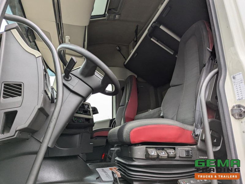 Volvo FH420 4x2 Euro6 FH420 4x2 Globetrotter Euro6 - XLOW / Mega - VEB+ - Double Tanks - Air Suspension - Tegljač: slika 5 Volvo FH420 4x2 Euro6 FH420 4x2 Globetrotter Euro6 - XLOW / Mega - VEB+ - Double Tanks - Air Suspension - Tegljač: slika 5