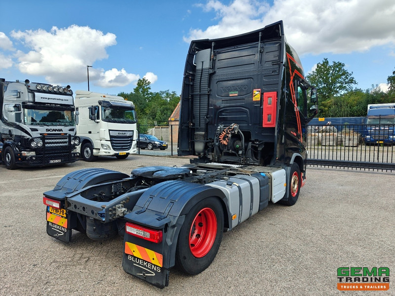 Volvo FH460 4x2 Globetrotter Euro6 - Dubbele Tanks - IparkCool- SMARTTacho V2 - 11/2025 APK - Tegljač: slika 3 Volvo FH460 4x2 Globetrotter Euro6 - Dubbele Tanks - IparkCool- SMARTTacho V2 - 11/2025 APK - Tegljač: slika 3