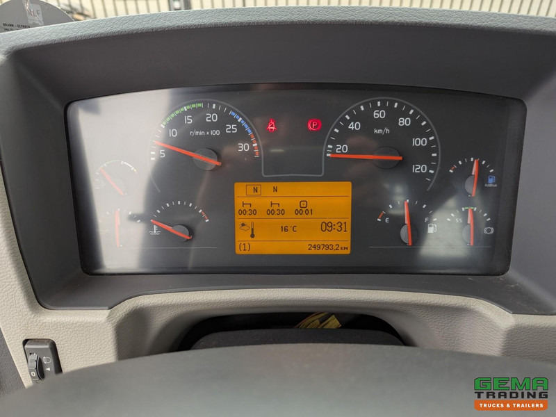 Kamion za utovaranje kontejnera Volvo FL240 4x2 Dagcab Euro6 - JOAB PortaalSysteem 8T - Afstandsbediening - Webasto: slika 16 Kamion za utovaranje kontejnera Volvo FL240 4x2 Dagcab Euro6 - JOAB PortaalSysteem 8T - Afstandsbediening - Webasto: slika 16