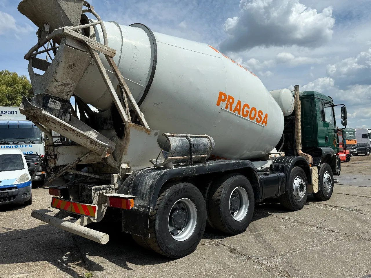 MAN TGA 35.360 8X4 CIFA Beton Mixer Spring/Spring ZF - Mikser za beton: slika 4 MAN TGA 35.360 8X4 CIFA Beton Mixer Spring/Spring ZF - Mikser za beton: slika 4