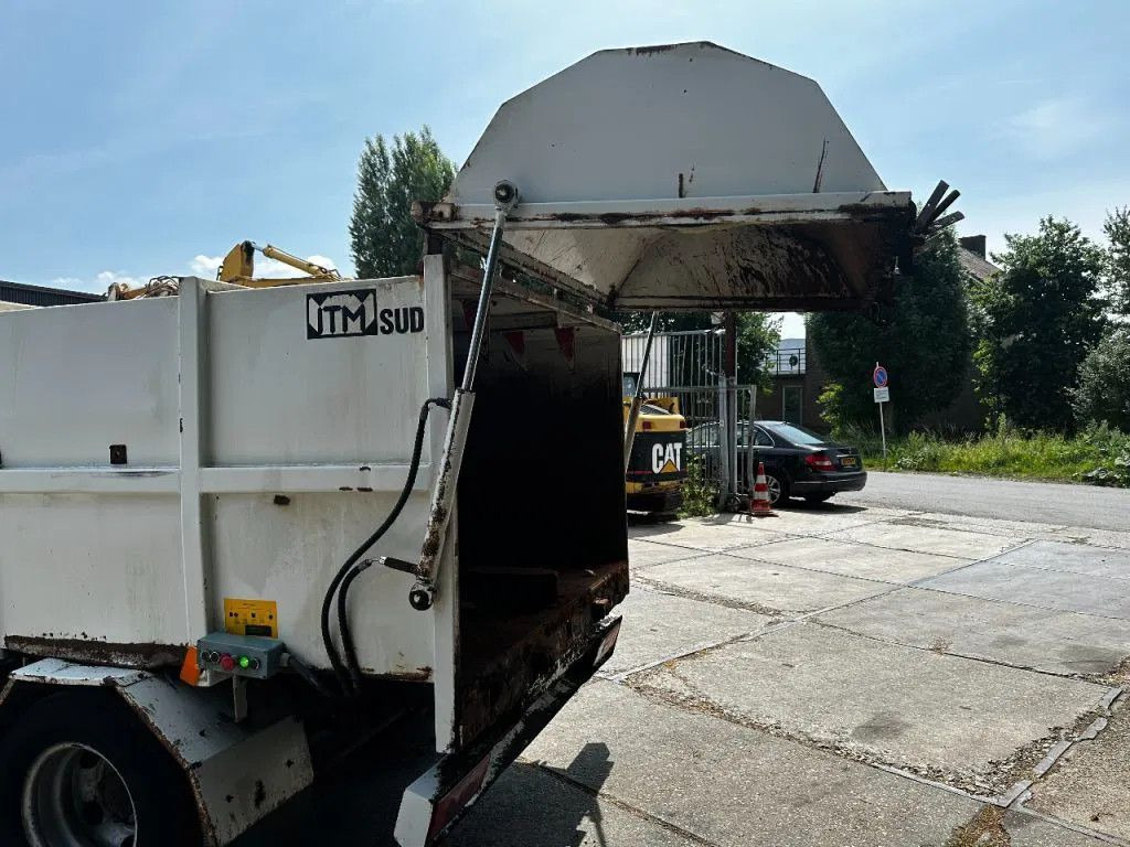 Mitsubishi Canter GARBAGE TRUCK SPRING/SPRING MANUAL GEARBO - Kamion za smeće: slika 5 Mitsubishi Canter GARBAGE TRUCK SPRING/SPRING MANUAL GEARBO - Kamion za smeće: slika 5
