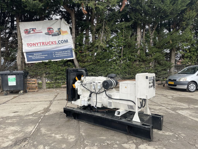 Perkins 100 KVA Generator 3 Phase - Set generatora: slika 1 Perkins 100 KVA Generator 3 Phase - Set generatora: slika 1