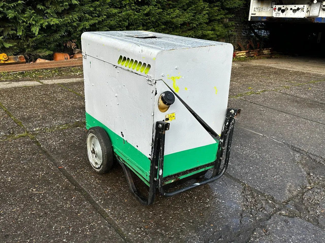 Pramac P6000S2 6KVA Generator Pramac P6000S2 6KVA Generator - Set generatora: slika 2 Pramac P6000S2 6KVA Generator Pramac P6000S2 6KVA Generator - Set generatora: slika 2