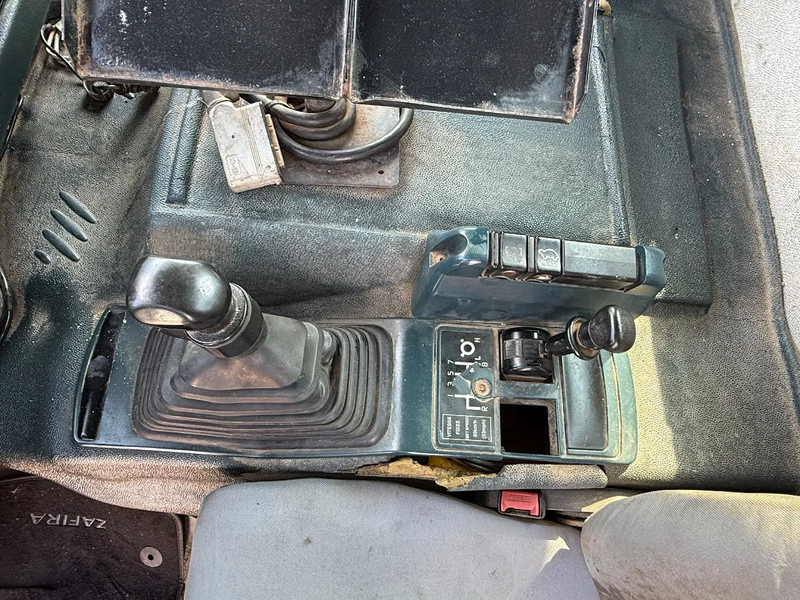 Istovarivač, Kamion sa dizalicom Renault Kerax 400 4X4 Tipper + Hiab 085 Spring/Spring EURO 2 ZF Manual Gearbox: slika 19
