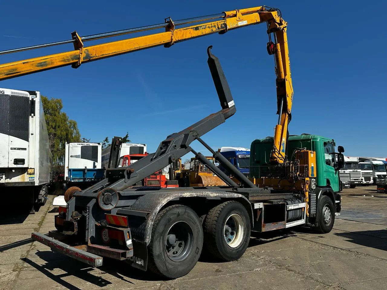Scania P114-380 6X2 Ampirol + Heila 13000 5T Crane Manu - Kamion za prevoz kontejnera/ Kamion sa promenjivim sandukom: slika 5 Scania P114-380 6X2 Ampirol + Heila 13000 5T Crane Manu - Kamion za prevoz kontejnera/ Kamion sa promenjivim sandukom: slika 5