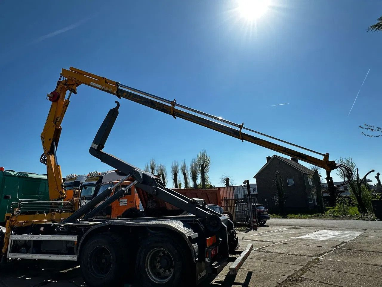 Scania P114-380 6X2 Ampirol + Heila 13000 5T Crane Manu - Kamion za prevoz kontejnera/ Kamion sa promenjivim sandukom: slika 4 Scania P114-380 6X2 Ampirol + Heila 13000 5T Crane Manu - Kamion za prevoz kontejnera/ Kamion sa promenjivim sandukom: slika 4