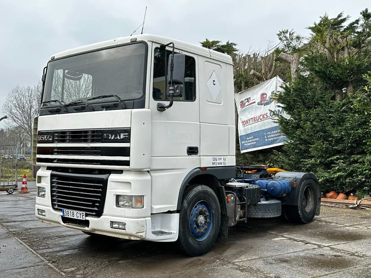 DAF XF 95.380 4X2 Tractor-unit Spring/Air ZF Manual DAF XF 95.380 4X2 Tractor-unit Spring/Air ZF Manual - Tegljač: slika 2 DAF XF 95.380 4X2 Tractor-unit Spring/Air ZF Manual DAF XF 95.380 4X2 Tractor-unit Spring/Air ZF Manual - Tegljač: slika 2