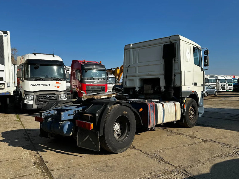 DAF XF 95.380 4X2 Tractor-unit Spring/Air ZF Manual Euro2 PTO - Tegljač: slika 4 DAF XF 95.380 4X2 Tractor-unit Spring/Air ZF Manual Euro2 PTO - Tegljač: slika 4