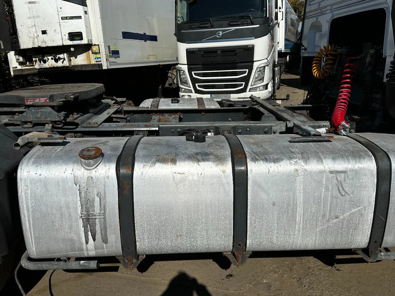 DAF XF 95.480 4X2 Tractor-unit Spring/Air ZF Manual - Tegljač: slika 5 DAF XF 95.480 4X2 Tractor-unit Spring/Air ZF Manual - Tegljač: slika 5