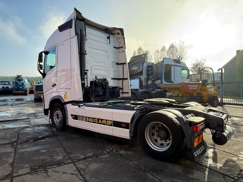 Volvo FH 13.460 4X2 Tractor-unit Spring/Air Retarder PROD2017 HB - Tegljač: slika 3 Volvo FH 13.460 4X2 Tractor-unit Spring/Air Retarder PROD2017 HB - Tegljač: slika 3