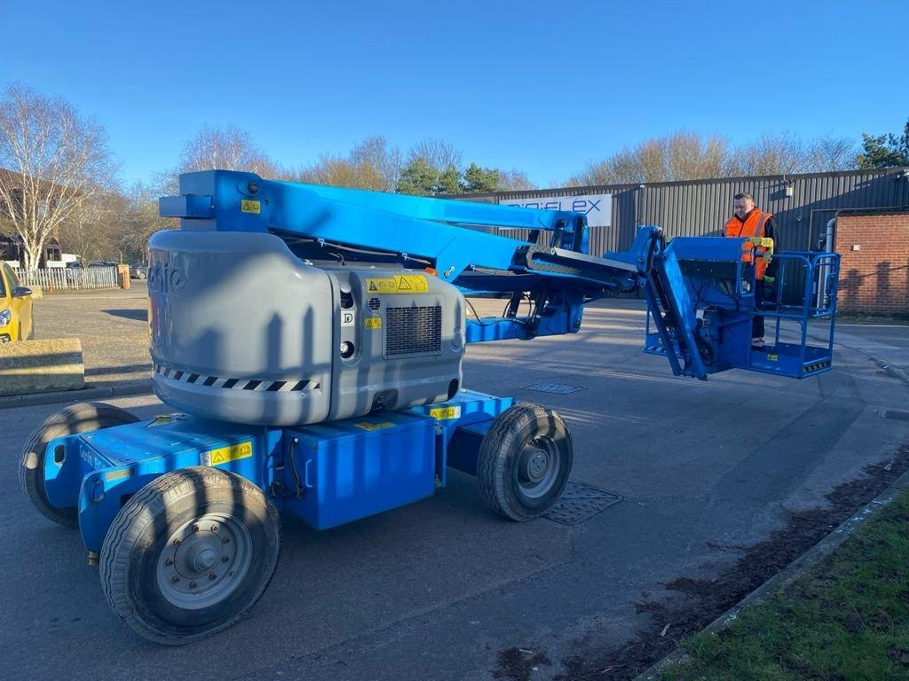 Genie Z 45/25 J BI - Zglobna platforma: slika 2 Genie Z 45/25 J BI - Zglobna platforma: slika 2