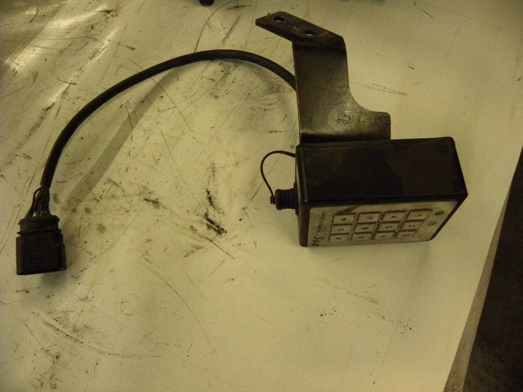 Electronic control unit assy for Linde E12, BR 386 - Upravljačka jedinica za Oprema za rukovanje materijalima: slika 2 Electronic control unit assy for Linde E12, BR 386 - Upravljačka jedinica za Oprema za rukovanje materijalima: slika 2