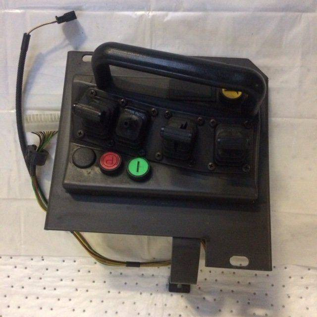 Lever board for Atlet UNN - Električni sistem za Oprema za rukovanje materijalima: slika 1 Lever board for Atlet UNN - Električni sistem za Oprema za rukovanje materijalima: slika 1