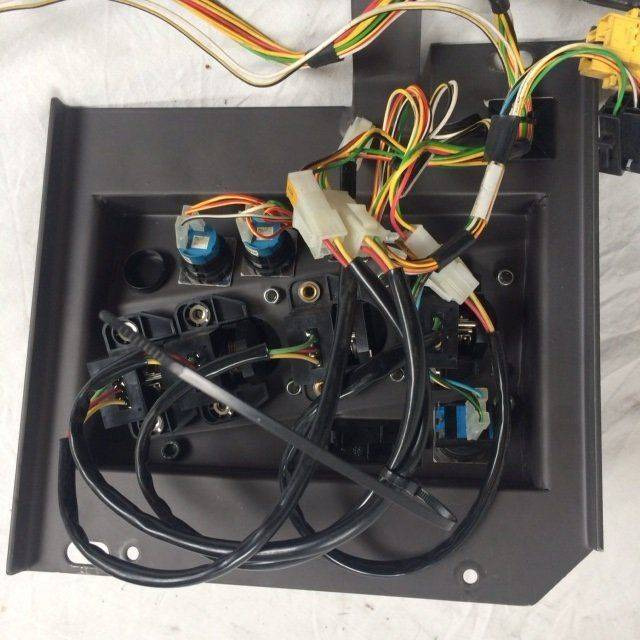Lever board for Atlet UNN - Električni sistem za Oprema za rukovanje materijalima: slika 3 Lever board for Atlet UNN - Električni sistem za Oprema za rukovanje materijalima: slika 3
