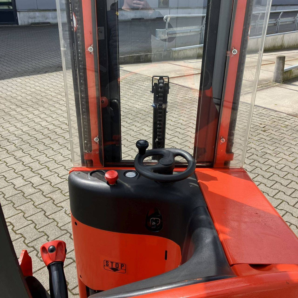 Linde E10 (334) - Električni viljuškar: slika 4 Linde E10 (334) - Električni viljuškar: slika 4