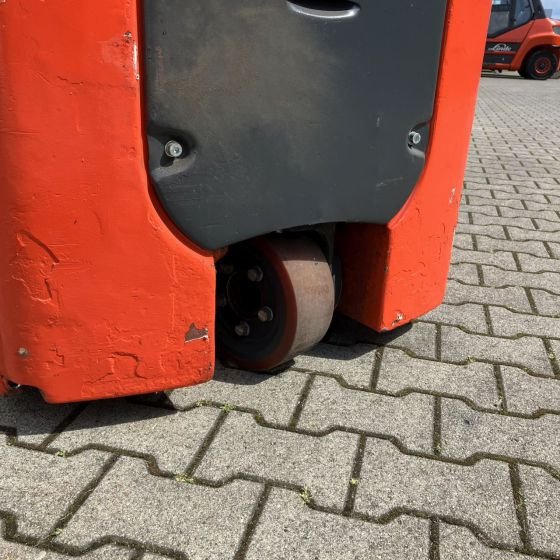 Linde E10 (334) - Električni viljuškar: slika 5 Linde E10 (334) - Električni viljuškar: slika 5
