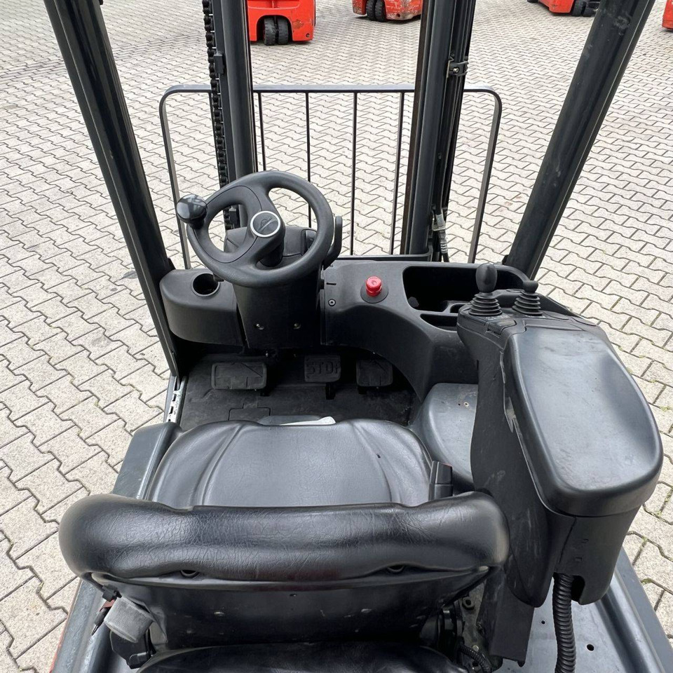 Linde E15 (386-02) EVO - Električni viljuškar: slika 3 Linde E15 (386-02) EVO - Električni viljuškar: slika 3
