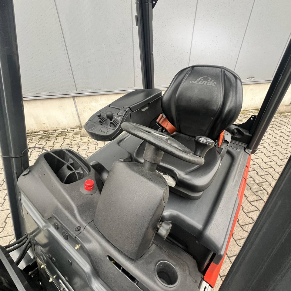 Linde E15 (386-02) EVO - Električni viljuškar: slika 3 Linde E15 (386-02) EVO - Električni viljuškar: slika 3