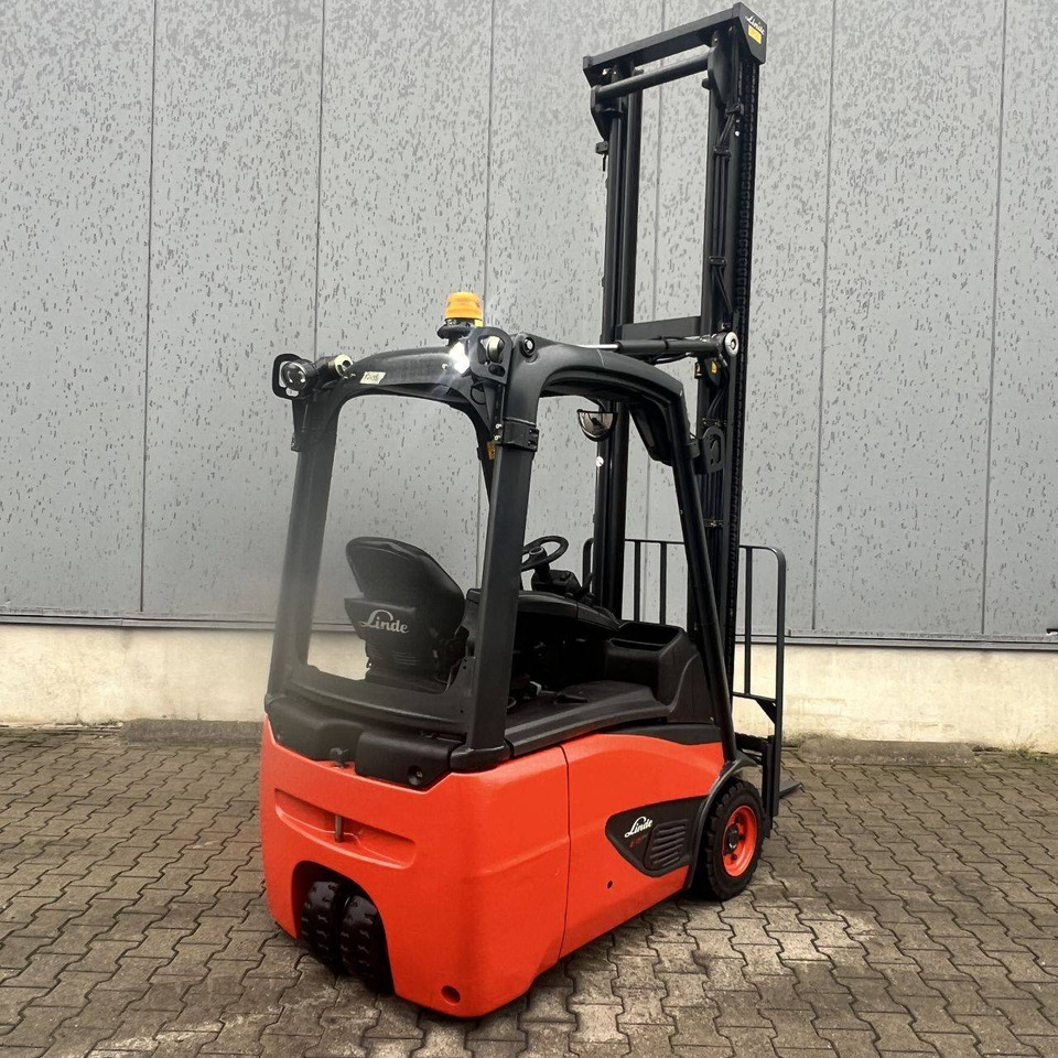 Linde E15 (386-02) EVO - Električni viljuškar: slika 2 Linde E15 (386-02) EVO - Električni viljuškar: slika 2