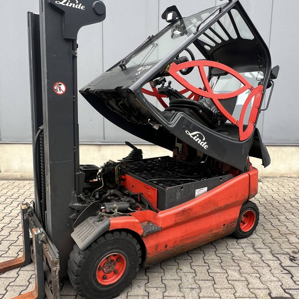 Linde E25S (336-03) - Električni viljuškar: slika 5 Linde E25S (336-03) - Električni viljuškar: slika 5