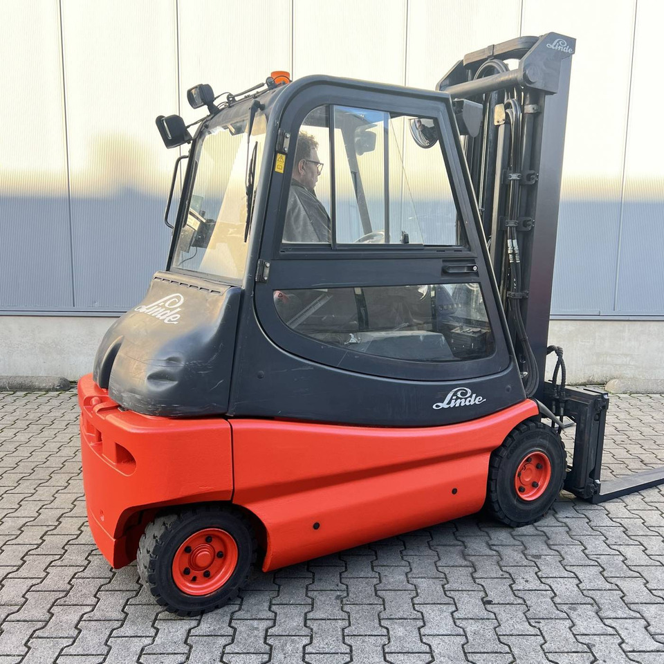 Linde E30 (336-02) - Električni viljuškar: slika 3 Linde E30 (336-02) - Električni viljuškar: slika 3