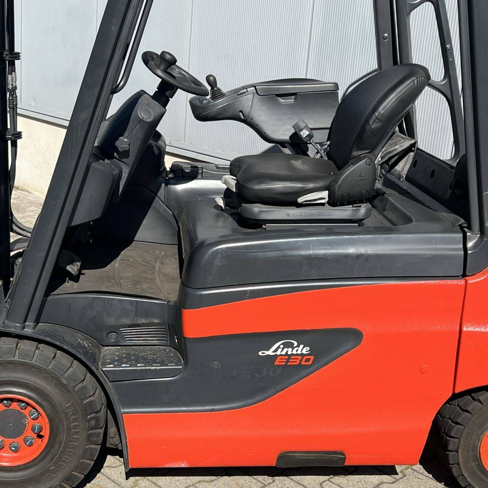 Linde E30 (387) - Električni viljuškar: slika 4 Linde E30 (387) - Električni viljuškar: slika 4