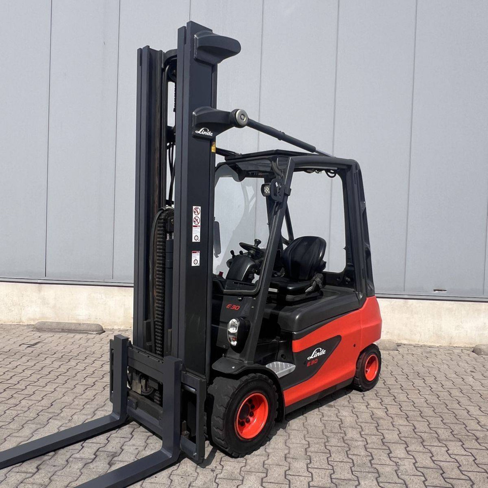 Linde E30 (387) - Električni viljuškar: slika 1 Linde E30 (387) - Električni viljuškar: slika 1