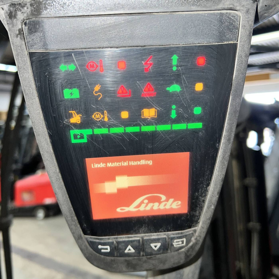 Linde E30/600H (387) - Električni viljuškar: slika 4 Linde E30/600H (387) - Električni viljuškar: slika 4