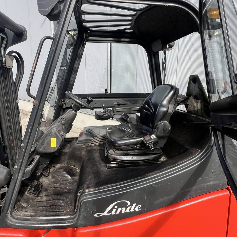 Linde E30-600S (336-03) - Električni viljuškar: slika 5 Linde E30-600S (336-03) - Električni viljuškar: slika 5