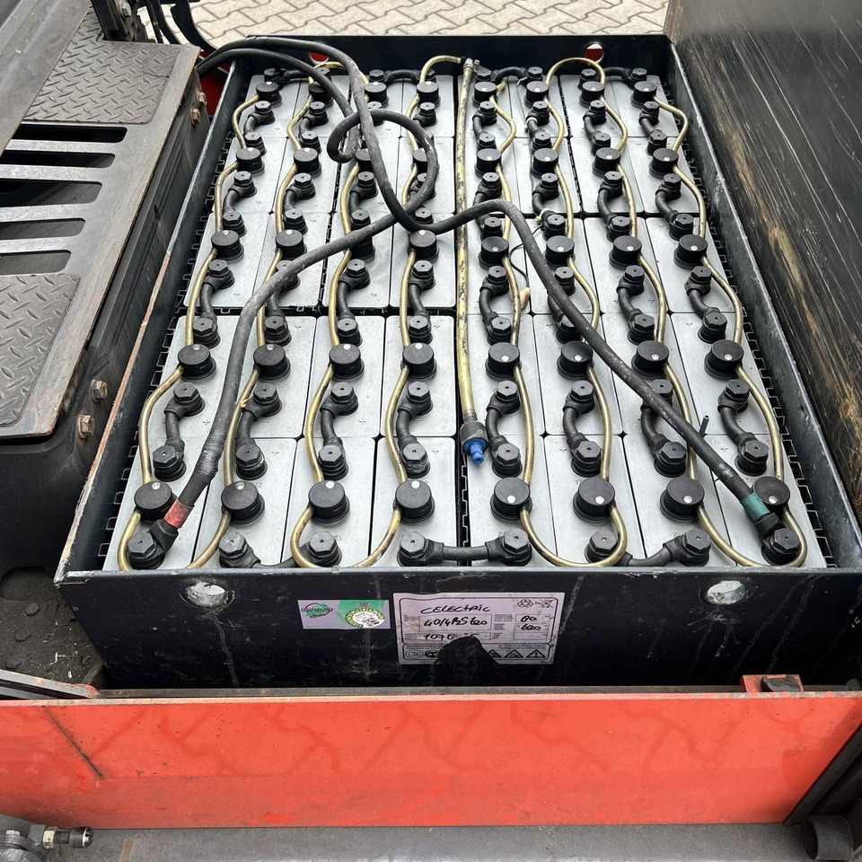 Linde P250 SWB (127) - Vučno vozilo: slika 4 Linde P250 SWB (127) - Vučno vozilo: slika 4