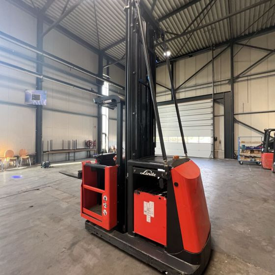 Linde V12 (015) - Preuzimač porudžbine: slika 1 Linde V12 (015) - Preuzimač porudžbine: slika 1