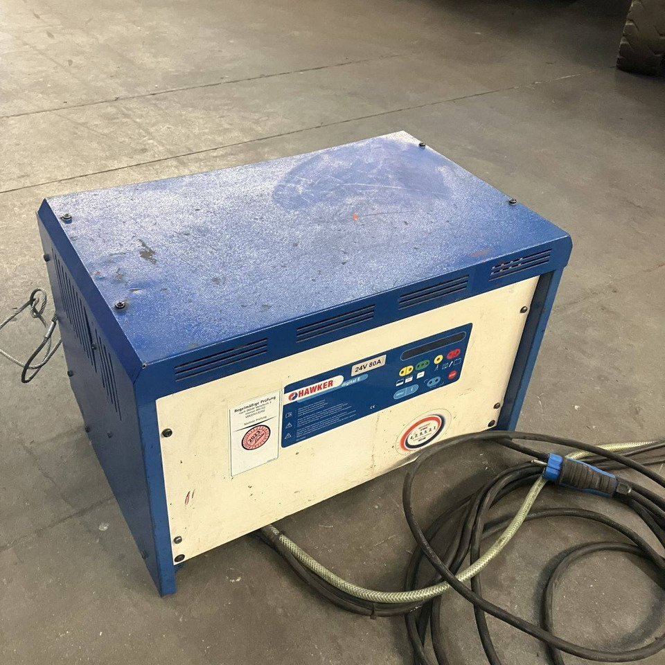 Hawker E 24V/80A+EU - Rezervni deo za Oprema za rukovanje materijalima: slika 2 Hawker E 24V/80A+EU - Rezervni deo za Oprema za rukovanje materijalima: slika 2