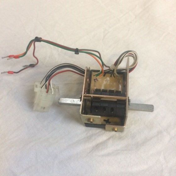 Sensor, Driving direction switch for Caterpillar - Električni sistem za Oprema za rukovanje materijalima: slika 4 Sensor, Driving direction switch for Caterpillar - Električni sistem za Oprema za rukovanje materijalima: slika 4