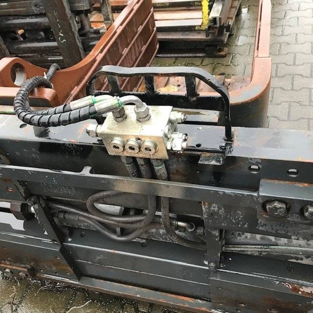 Stabau Bale Clamp - Stezaljka: slika 2 Stabau Bale Clamp - Stezaljka: slika 2