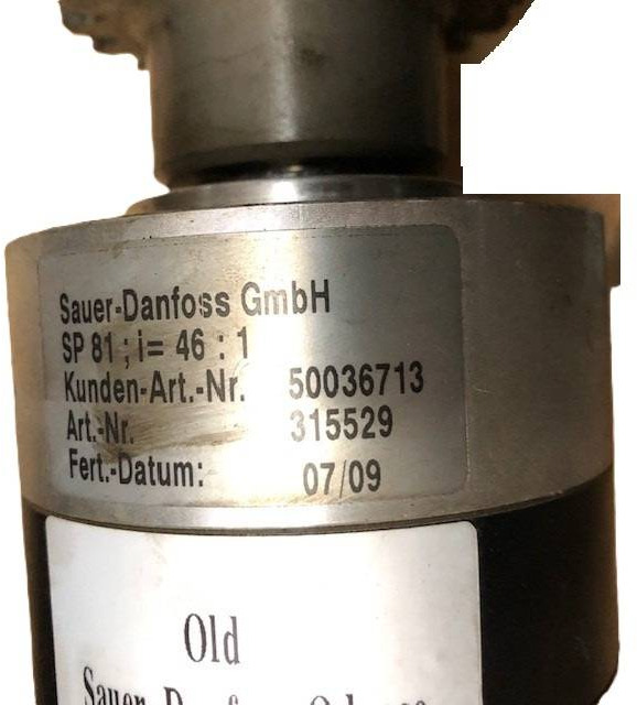 Steering motor - Upravljački sistem za Oprema za rukovanje materijalima: slika 3 Steering motor - Upravljački sistem za Oprema za rukovanje materijalima: slika 3