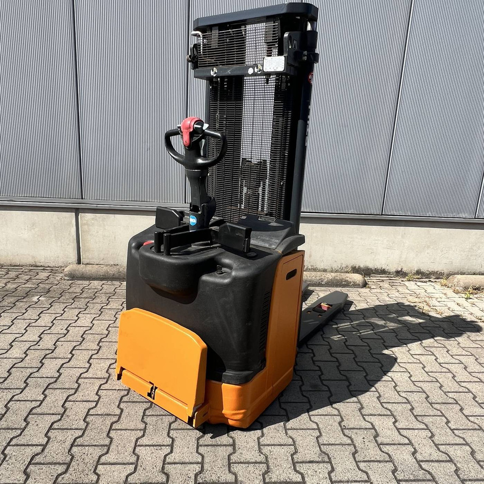 Still EGVS14 - Slagač: slika 2 Still EGVS14 - Slagač: slika 2