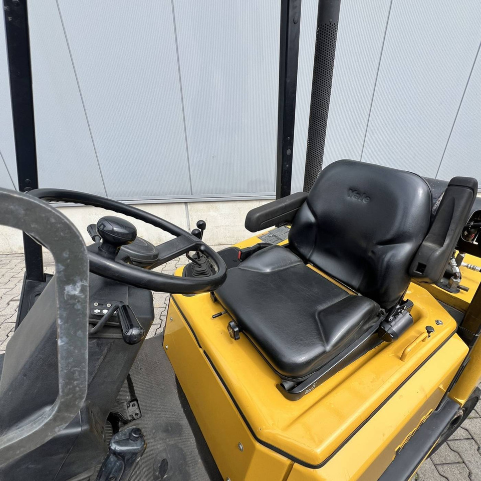 Yale GLP30TF - Gasni viljuškar: slika 4 Yale GLP30TF - Gasni viljuškar: slika 4
