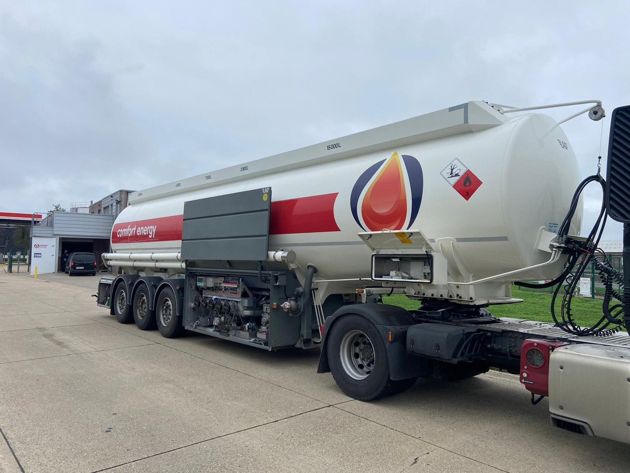 LAG - Poluprikolica cisterna: slika 1 LAG - Poluprikolica cisterna: slika 1