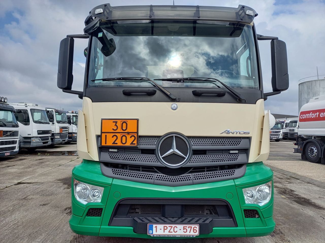 MERCEDES ANTOS - Kamion cisterna: slika 4 MERCEDES ANTOS - Kamion cisterna: slika 4