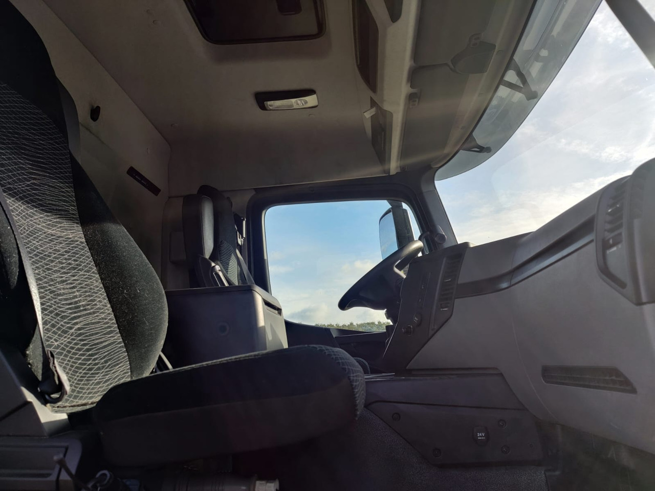 Kamion cisterna MERCEDES Actros: slika 5