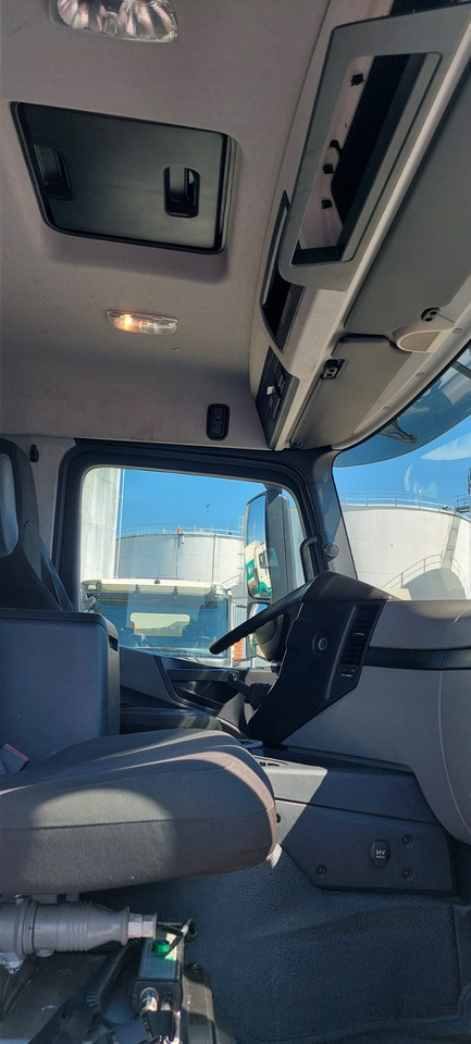 MERCEDES Antos - Kamion cisterna: slika 5 MERCEDES Antos - Kamion cisterna: slika 5